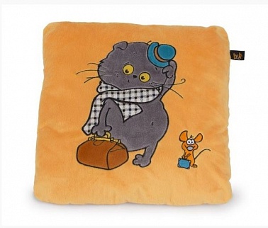 Подушка Басик путешественник 30*30 см 1 шт